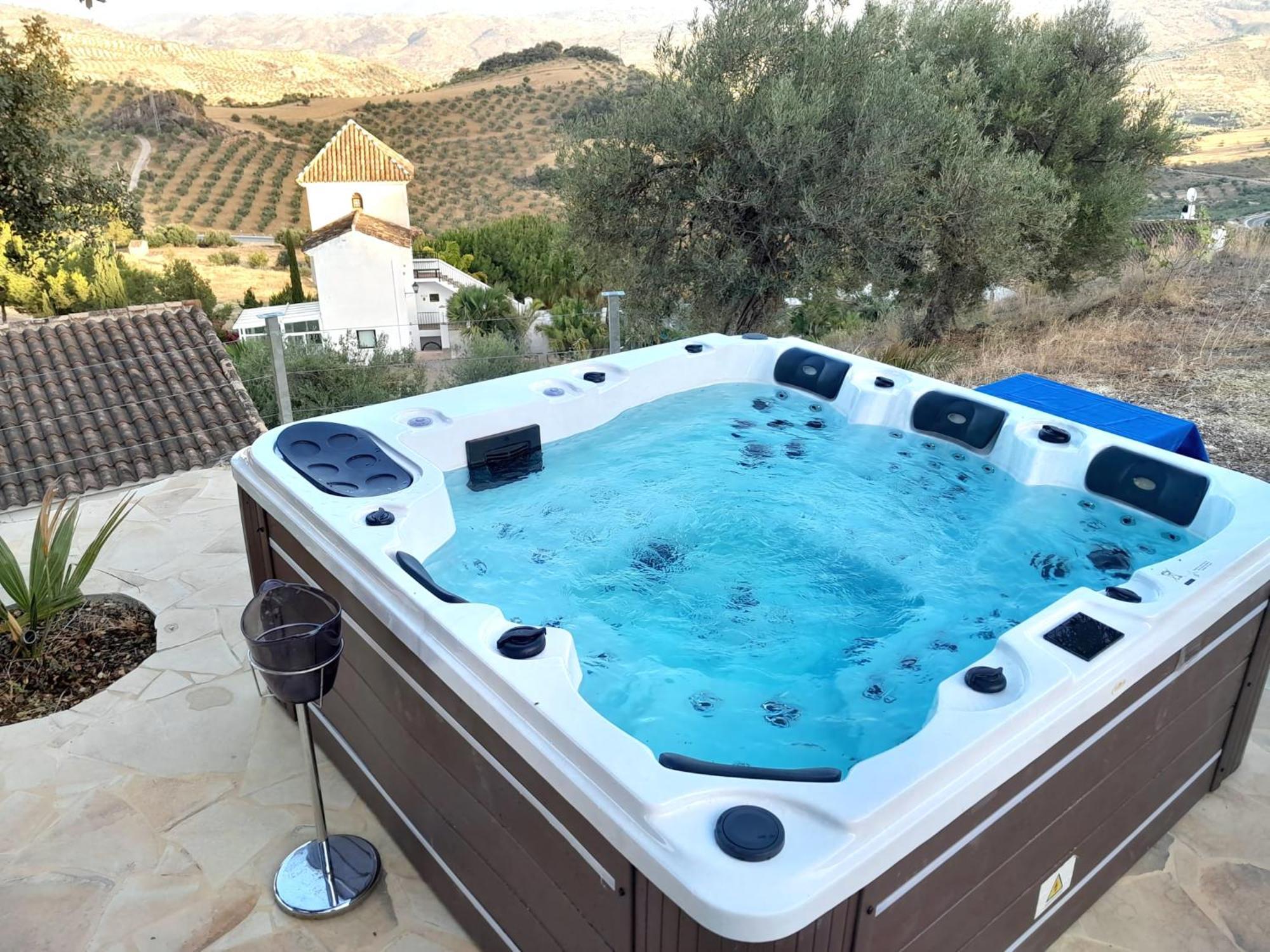 Rural Cottage, With Pool & Optional Private 6 Guests Jacuzzi Tolox Exterior foto