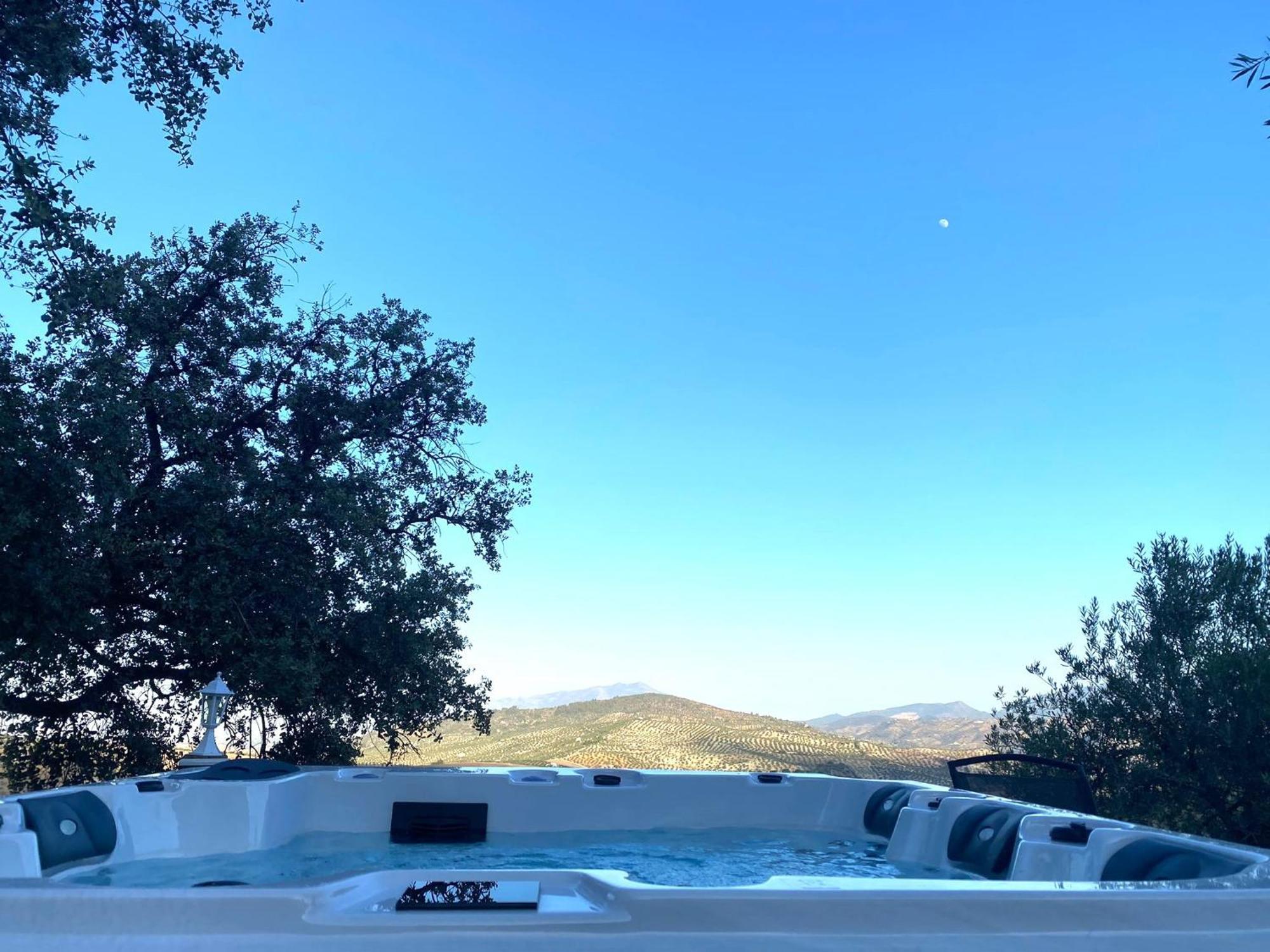 Rural Cottage, With Pool & Optional Private 6 Guests Jacuzzi Tolox Exterior foto